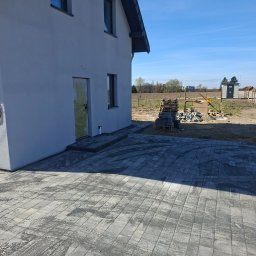 Arko-Bud - Przed domem Elbląg