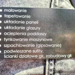 Wizytówka firmy remontowej z listą usług: malowanie, tapetowanie, układanie paneli i glazury, ocieplenie poddaszy, tynkowanie maszynowe, szpachlowanie, podwieszane sufity, ścianki działowe gk...