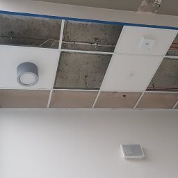 Montaż oświetlenia