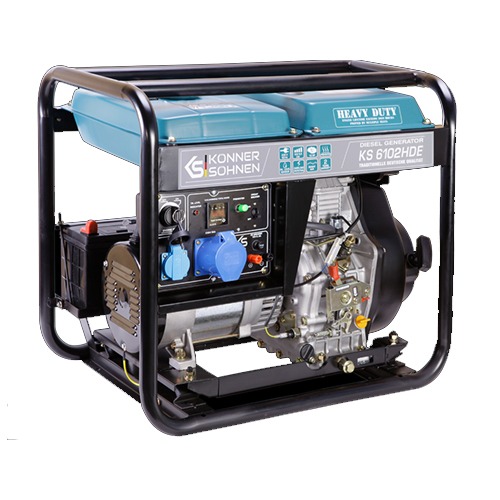 Agregat prądotwórczy diesla Konner&Sohnen KS 6102HDE w czarnej ramie, widoczne gniazda i akumulator.