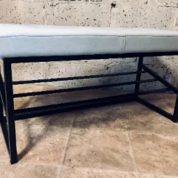 Ławeczka tapicerowana do przedpokoju Loft