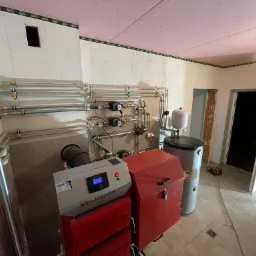 Nowoczesna kotłownia z kotłem automatycznym