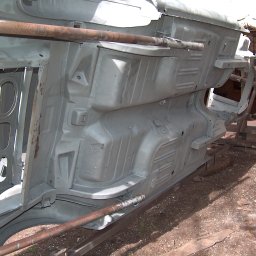 Piaskowanie karoserii ford mustang 1965r. 