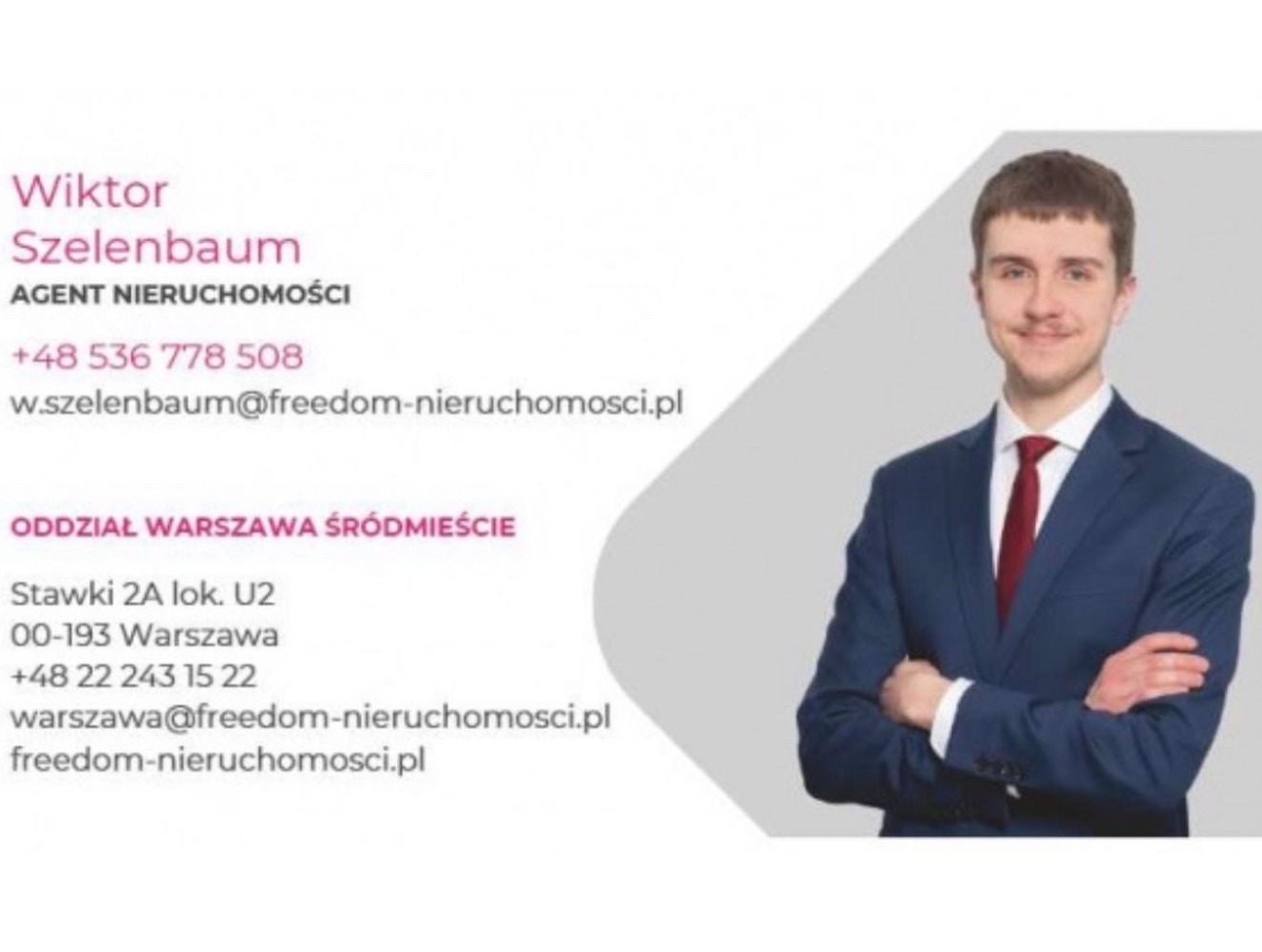 Portret uśmiechniętego agenta nieruchomości Wiktora Szelenbauma w granatowym garniturze i czerwonym krawacie, z danymi kontaktowymi i adresem oddziału w Warszawie Śródmieście.