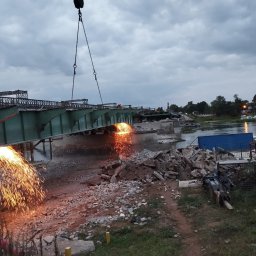  Pomoc przy demontażu mostu 🌉
u nas powiedzenie, że nie palimy mostów za sobą nie obowiązuje 

