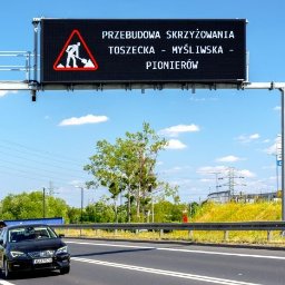 Znak Zmiennej Treści VMS drogi wojewódzkie, miejskie, gminne, autostrady, drogi ekspresowe producenta Dysten