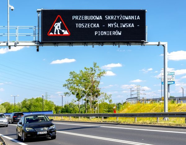 Znak Zmiennej Treści VMS drogi wojewódzkie, miejskie, gminne, autostrady, drogi ekspresowe producenta Dysten