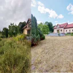 Porównanie stanu trawnika przed i po: wysoka trawa i chwasty kontra krótko przystrzyżona trawa przed domem z czerwonym dachem i panelami słonecznymi.