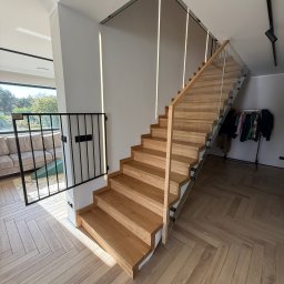 Usługi Stolarskie Lofthomeland Jakub Korzeniowski - Doskonałe Montaż Tarasów Police