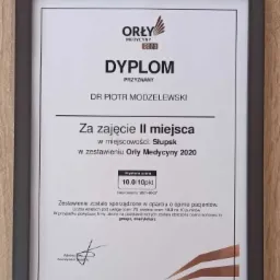 Oprawiony dyplom Orły Medycyny 2020 dla doktora Piotra Modzelewskiego za zajęcie II miejsca w Słupsku, z oceną 10.0/10 pkt.