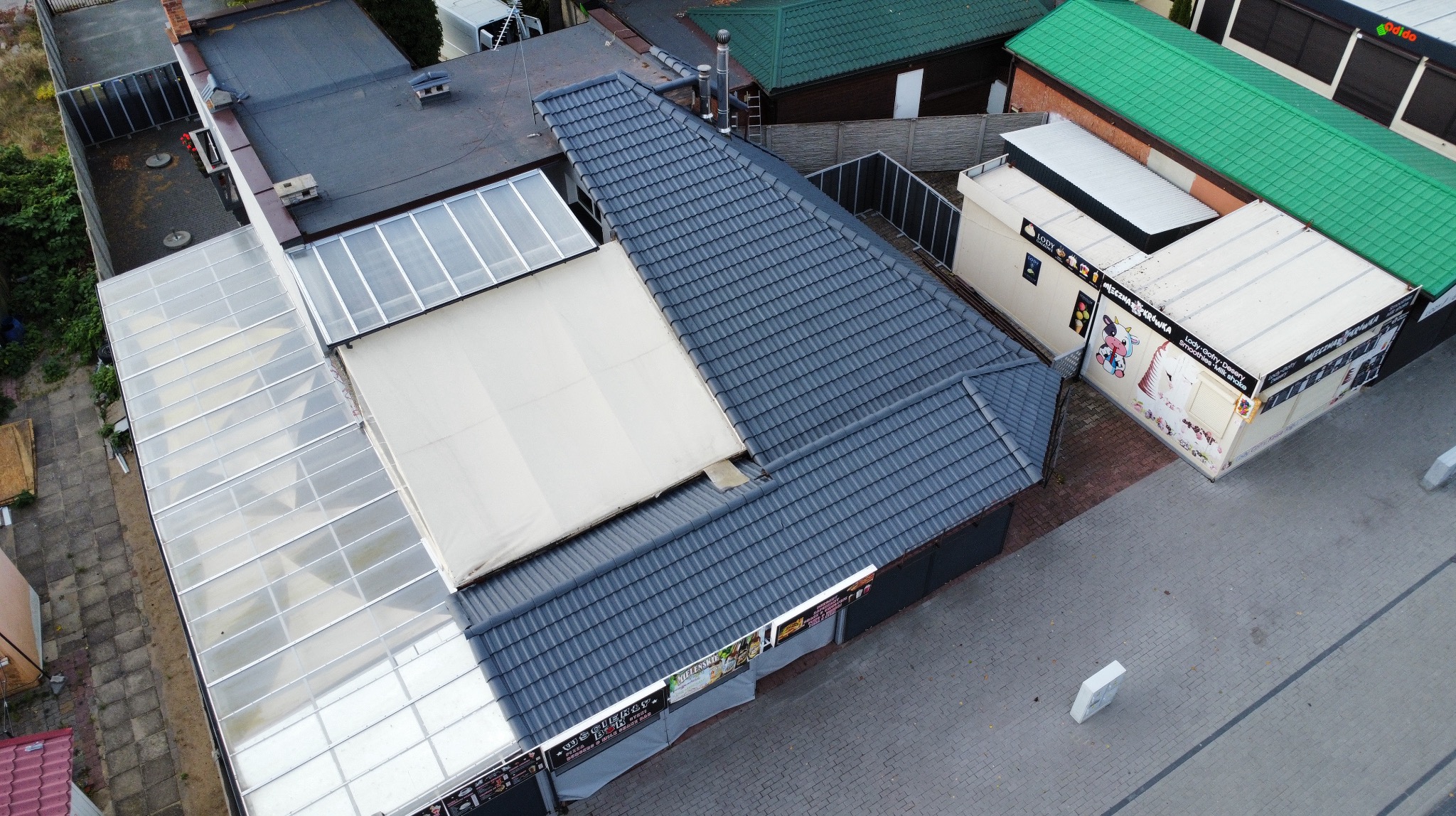 Zmiana koloru dachu na szary antracyt