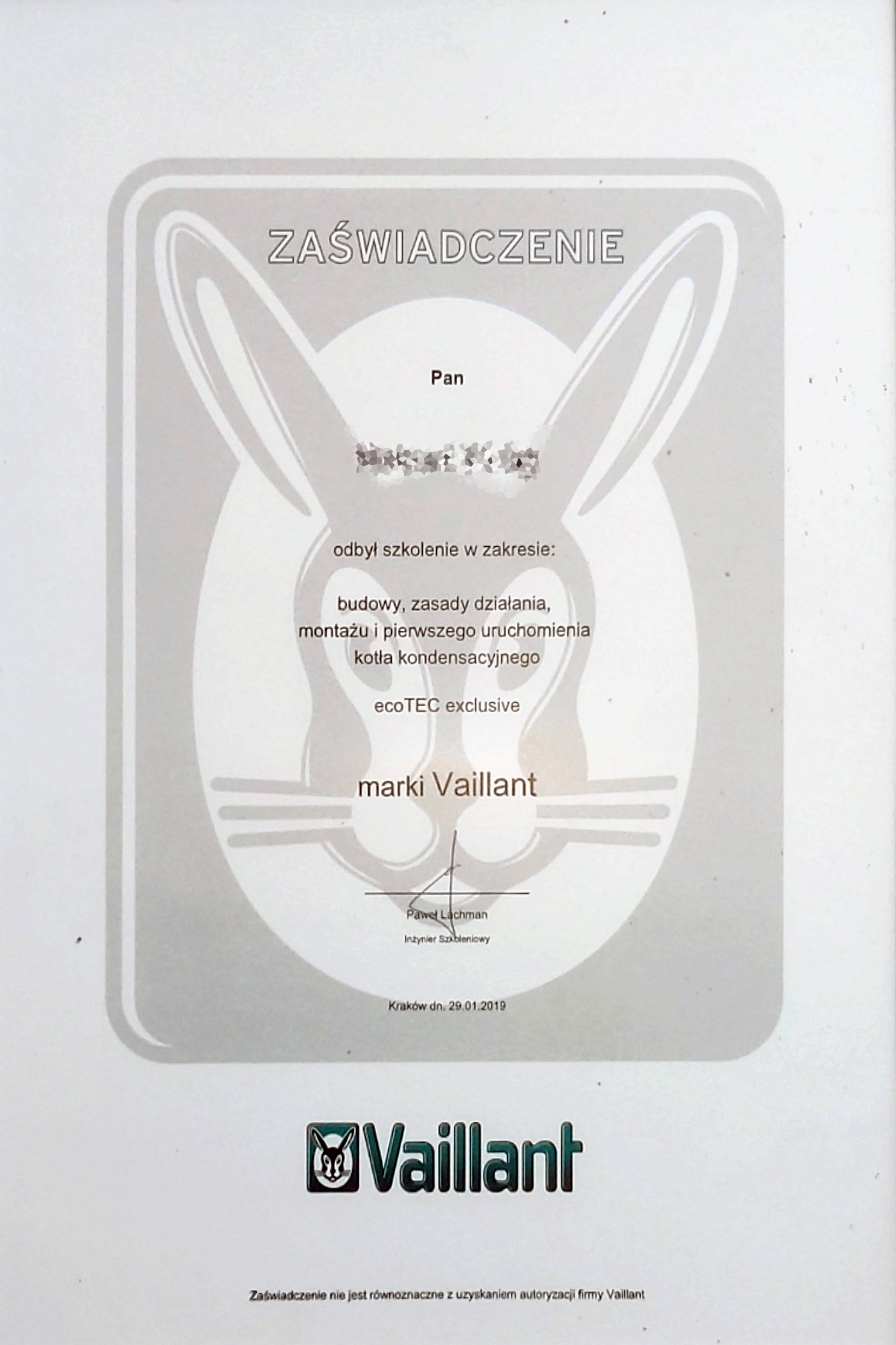 Skan zaświadczenia o odbyciu szkolenia w zakresie budowy, zasad działania, montażu i pierwszego uruchomienia kotła kondensacyjnego marki Vaillant, wydane w Krakowie dn. 29.01.2019.