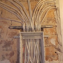 Budownictwo Wykończenia Remonty - Nowa instalacja w mieszkaniu