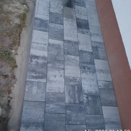 Układanie kostki brukowej Turek 3