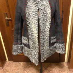 100 letni kozuch po odnowieniu praca wykonywana wysyłka drzwi do drzwi 