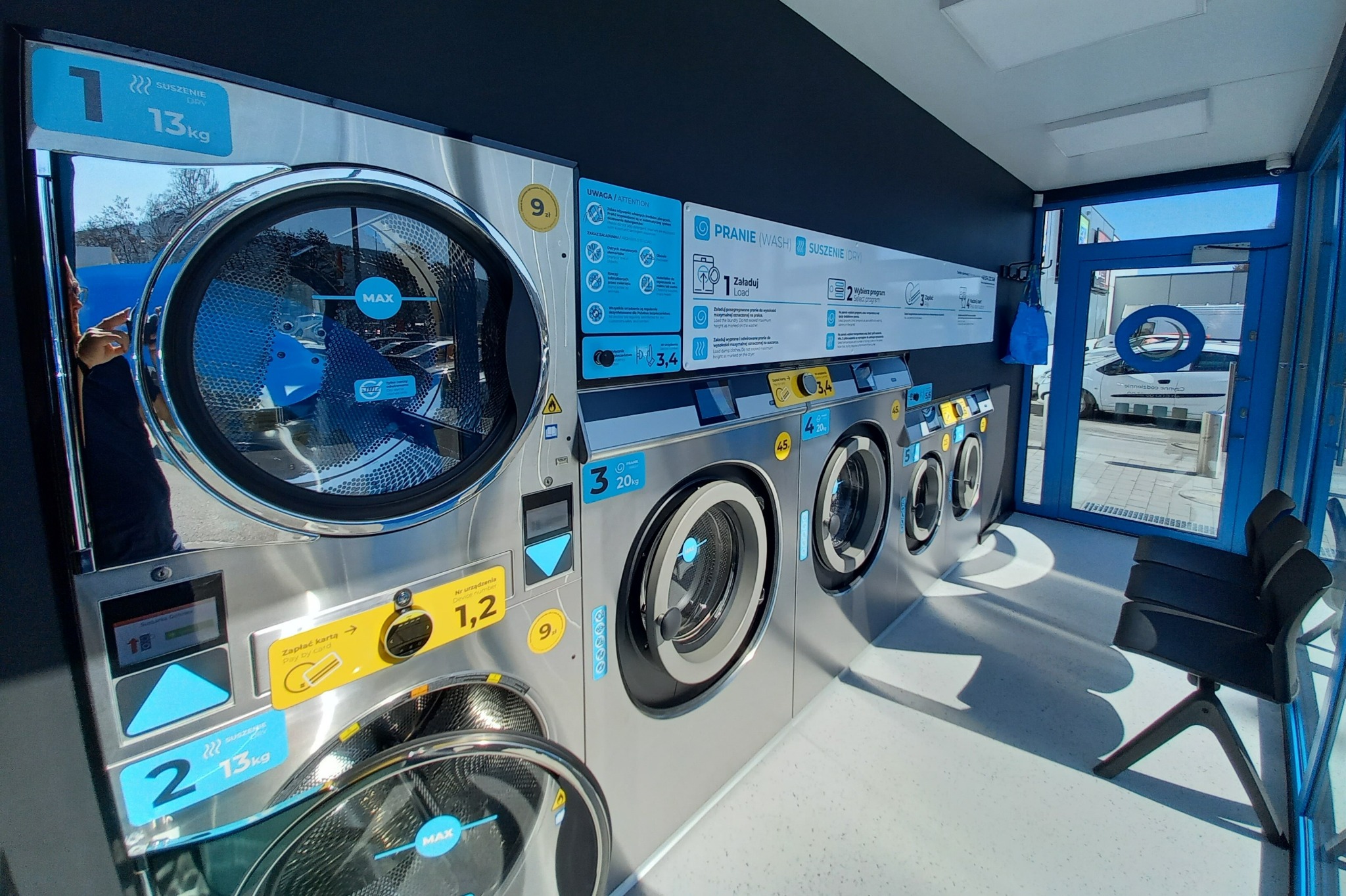 W naszej pralni wypierzesz równocześnie ok 60kg wkładu. Wszystko wypierzesz i wysuszysz w ok. 1 godzinę