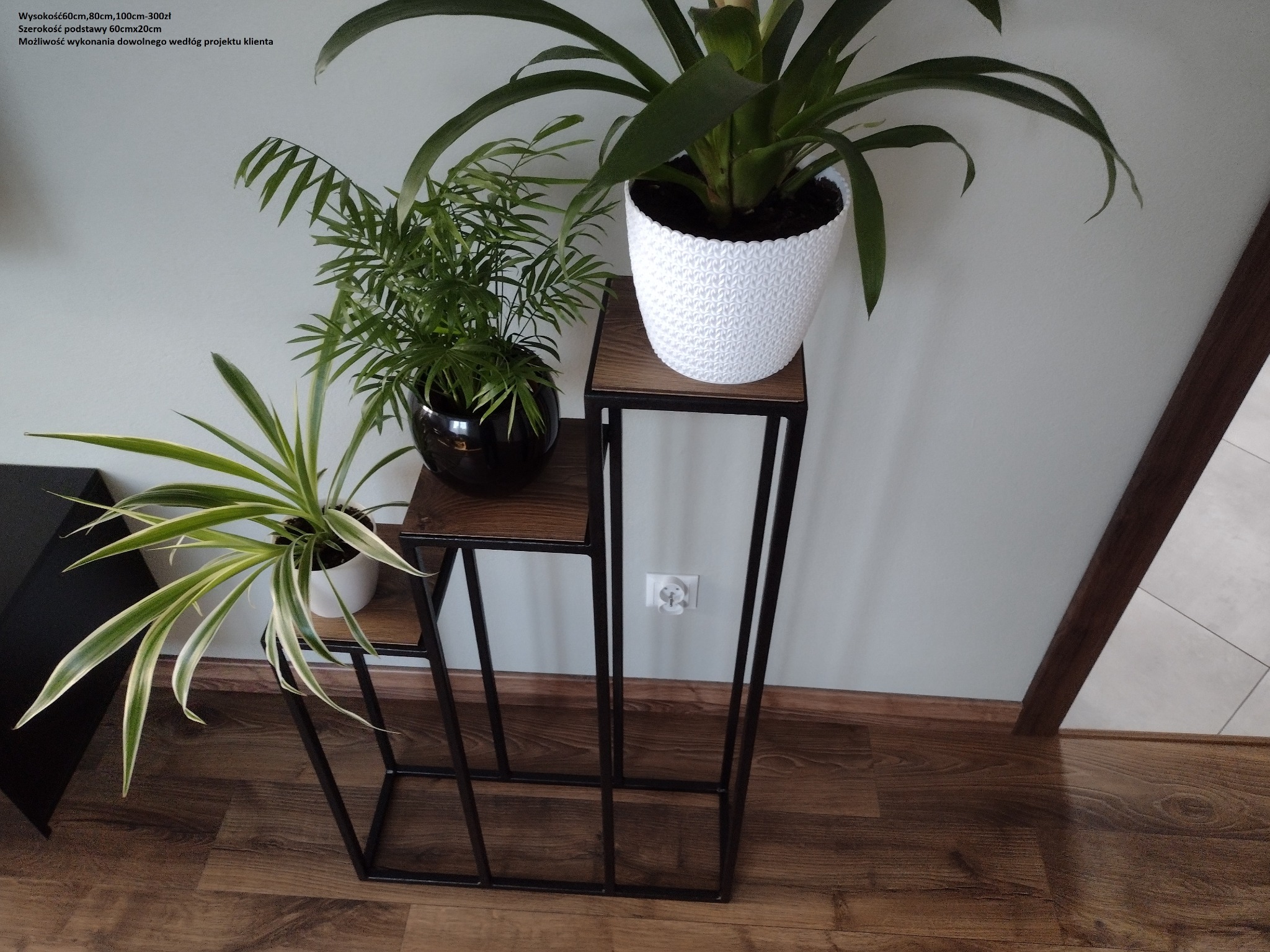 Kwietnik na trzy kwiatki