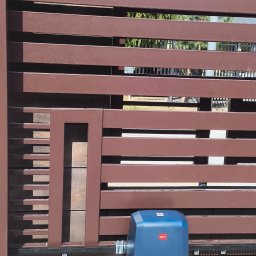 Elektro Progres Janusz Cieśla - Przed domem Zgierz