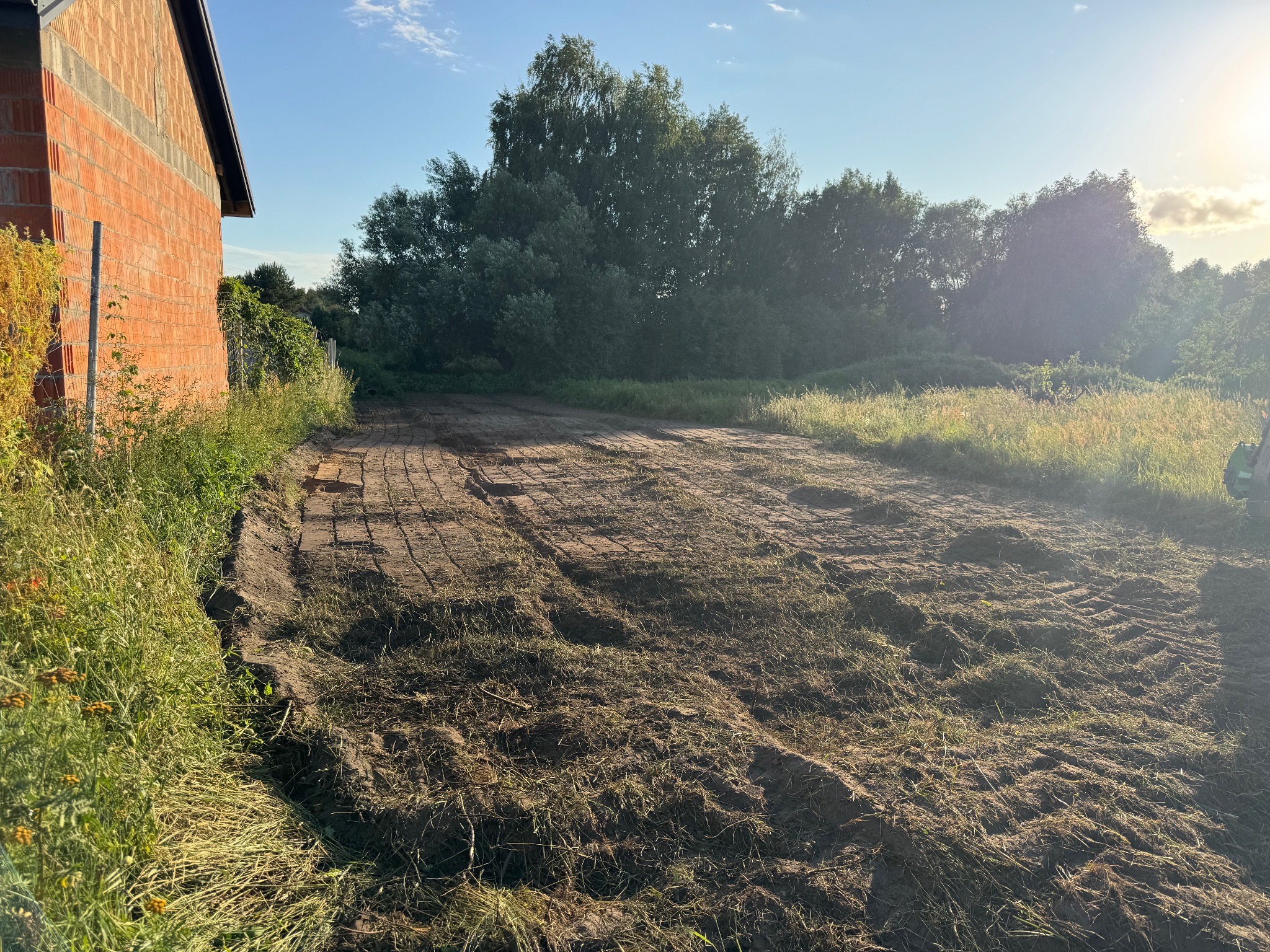 Realizacja zadania budowy domu jednorodzinnego pod klucz.