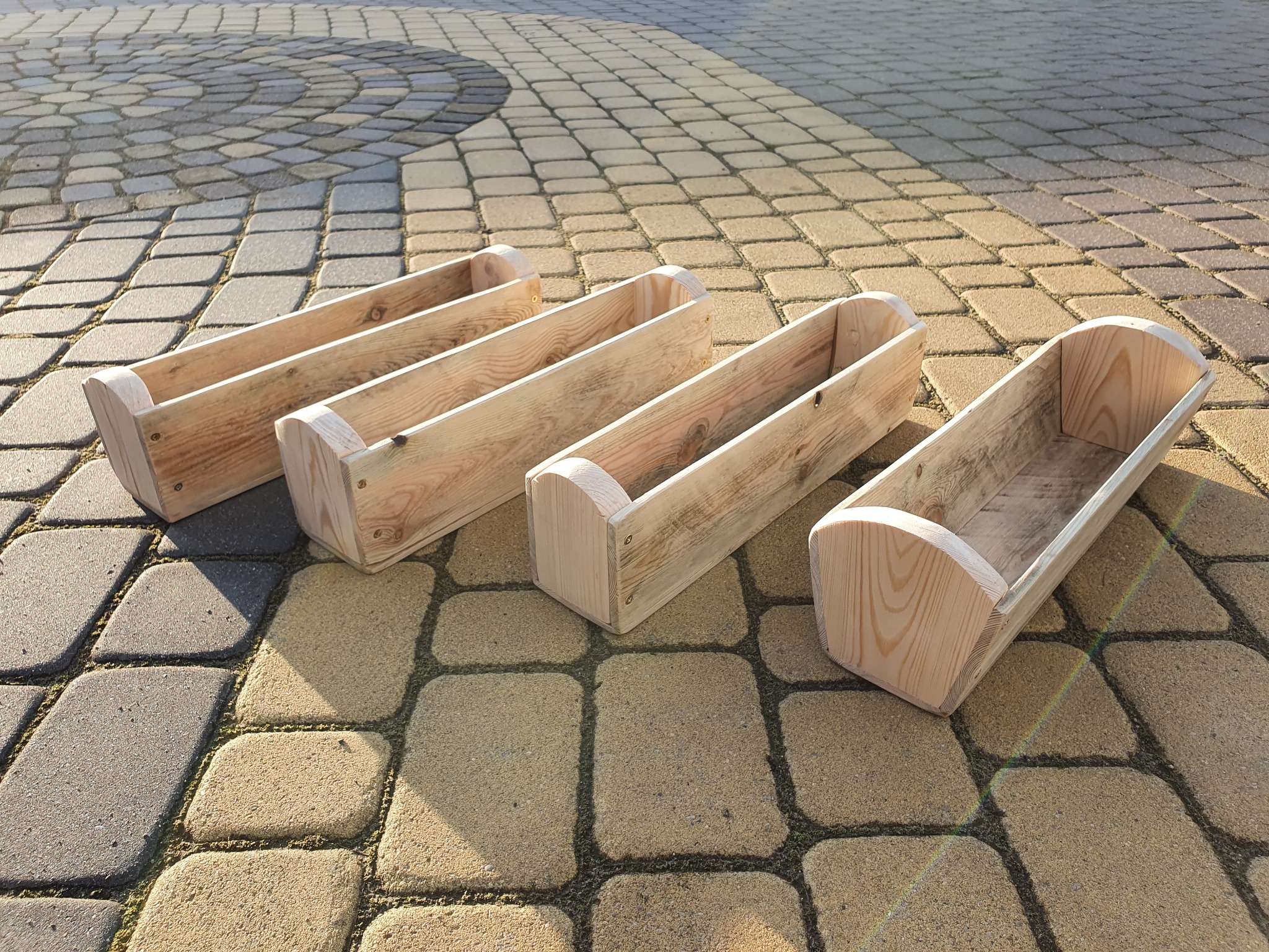 Realizacja: Doniczki