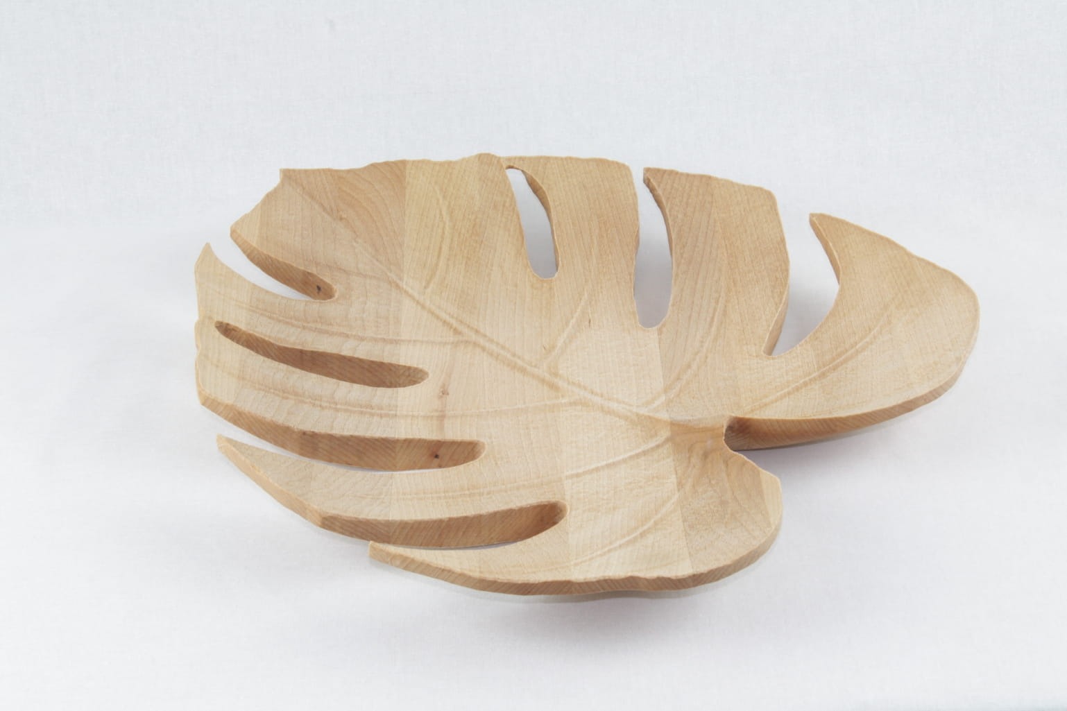 Drewniana patera - liść monstery (monstera)