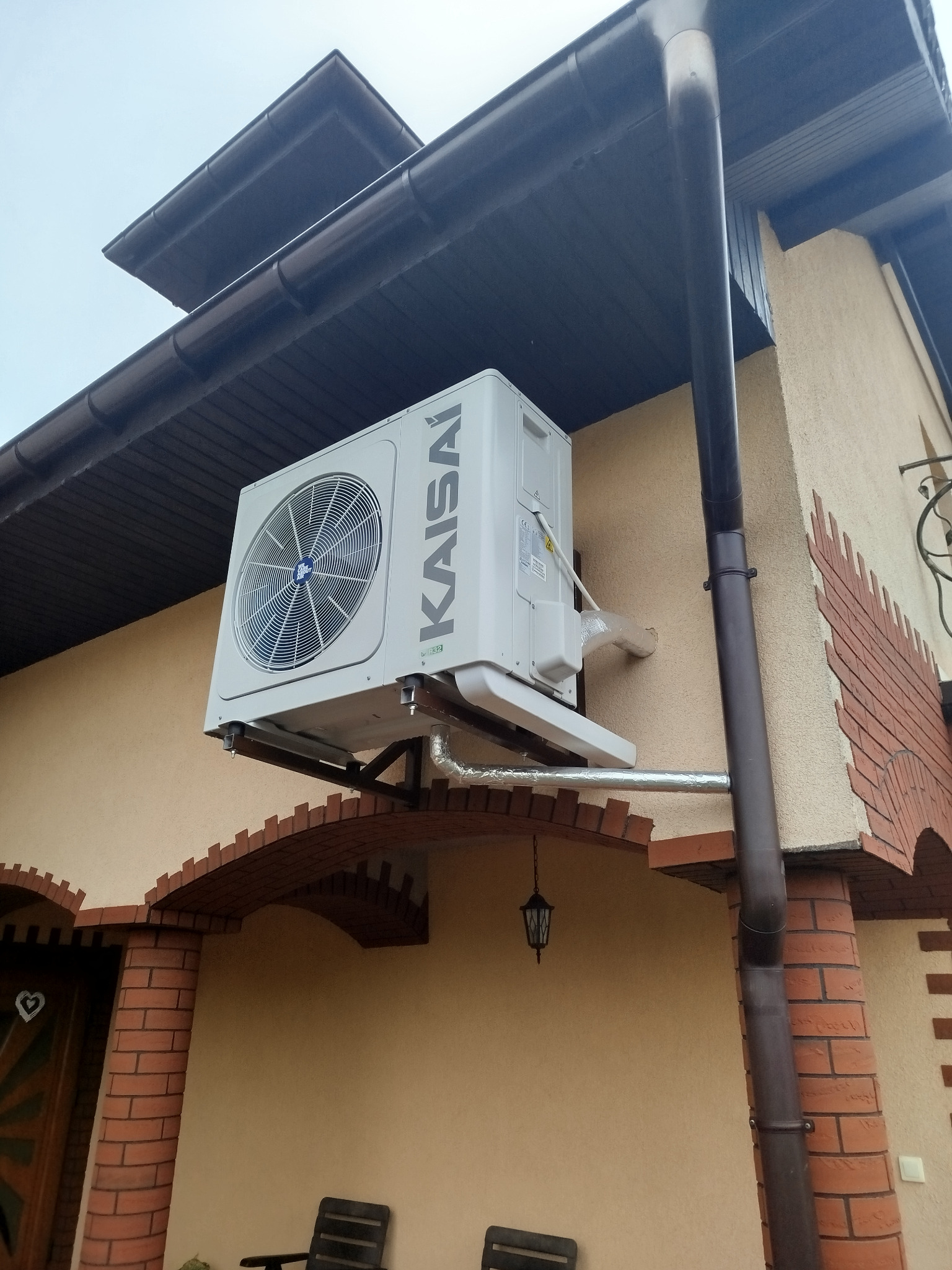 Powietrzno-Gruntowa pompa ciepła.