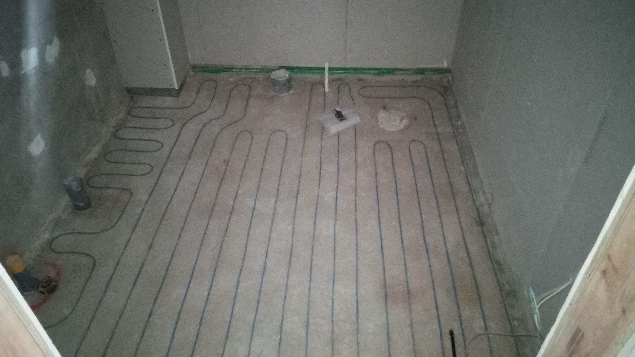 Instalacja podłogowego ogrzewania