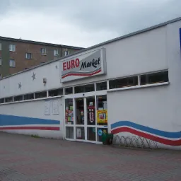 Moj projekt logo fasady i kasetonów sieci Euromarketow (Strzelce Opolskie)