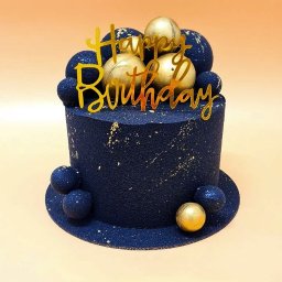Czarny urodzinowy tort 