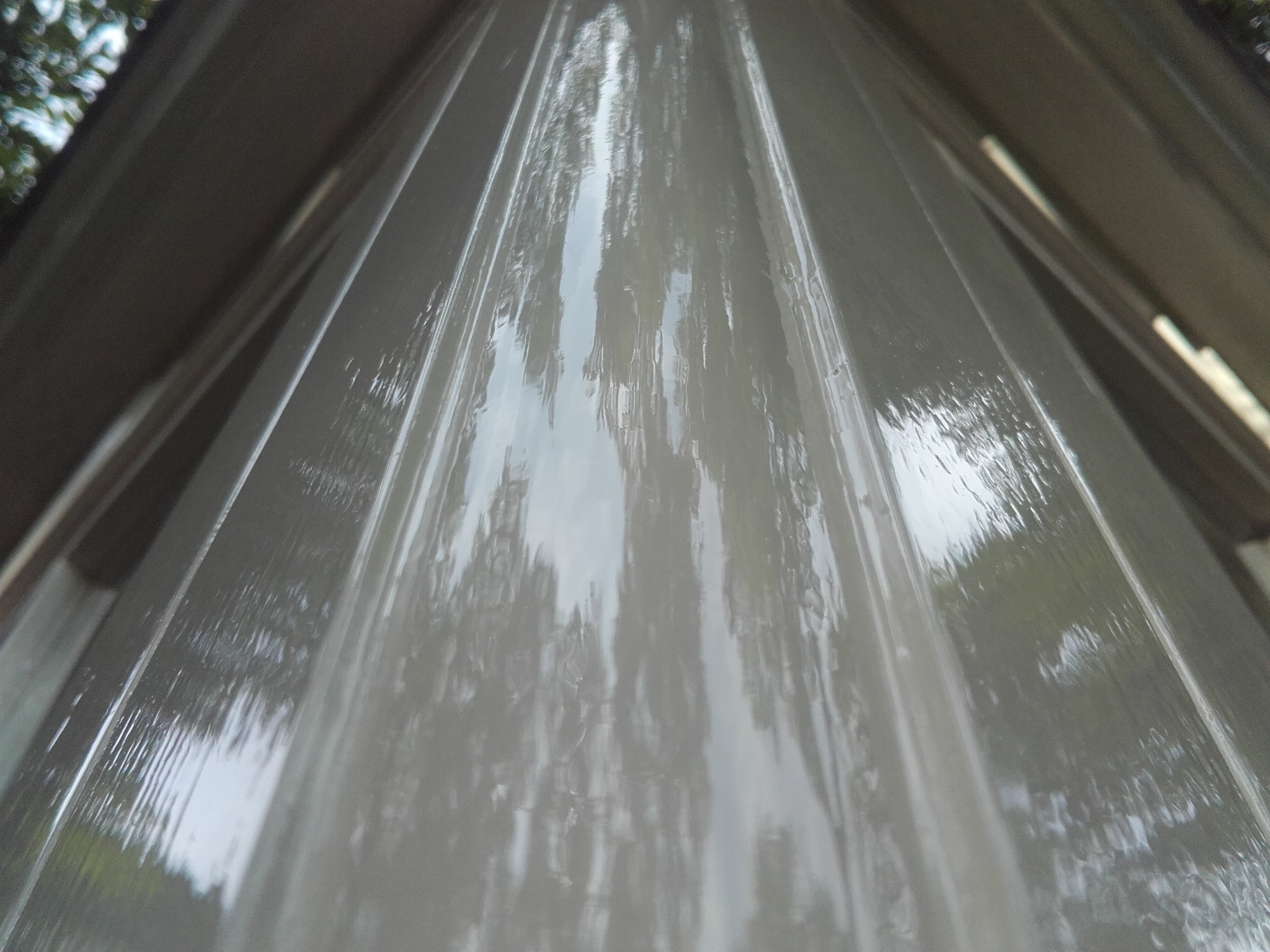 Wysoka jakosc malowania stolarki zewnetrznej.