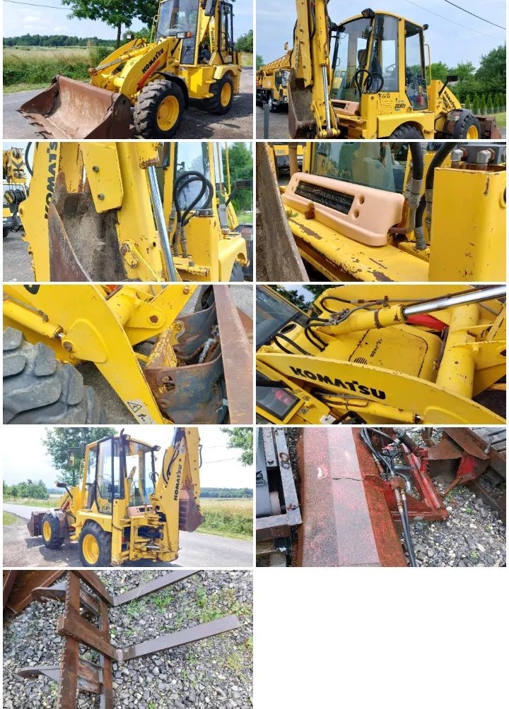 Żółta koparko-ładowarka Komatsu, widoczne detale konstrukcyjne, hydraulika, łyżka i widły, otoczenie placu budowy.