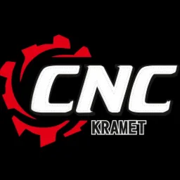 Logo firmy CNC KRAMET na czarnym tle z stylizowanym czerwonym kołem zębatym po lewej stronie.