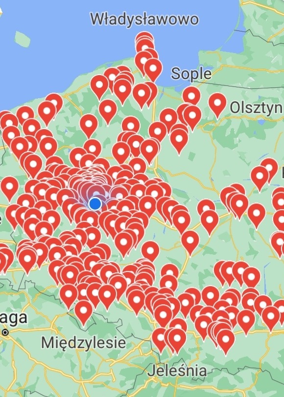 Mapa Polski z naniesionymi czerwonymi pinezkami wskazującymi lokalizacje, skupione głównie w centralnej i północnej części kraju, z widocznymi nazwami miast Władysławowo, Sopot, Olsztyn...