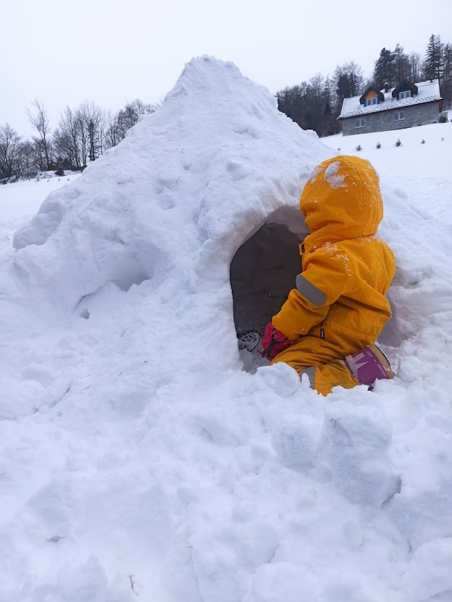 Budowa igloo :)