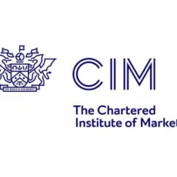 Jestem absolwentem prestiżowego brytyjskiego The Chartered Institute of Marketing.