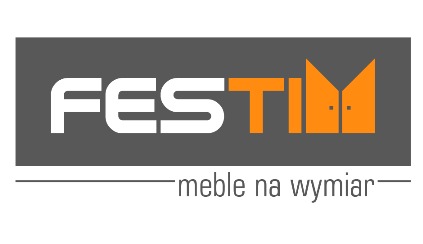 Szare logo firmy Festim z białym napisem FEST i pomarańczowym TIM, poniżej napis meble na wymiar.