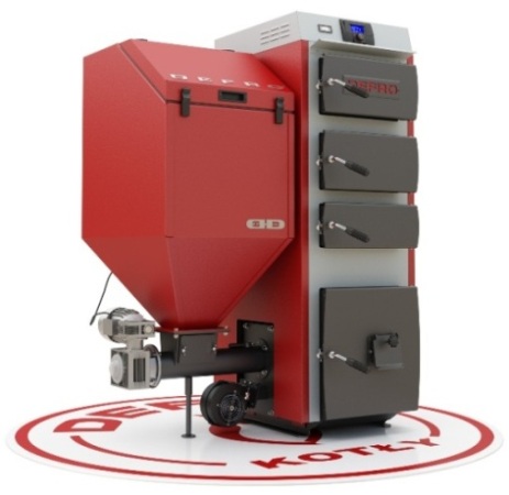 Nowoczesny, czerwono-szary piec z podajnikiem na białym tle z logo producenta na podłodze, widoczne drzwiczki i sterownik elektroniczny.