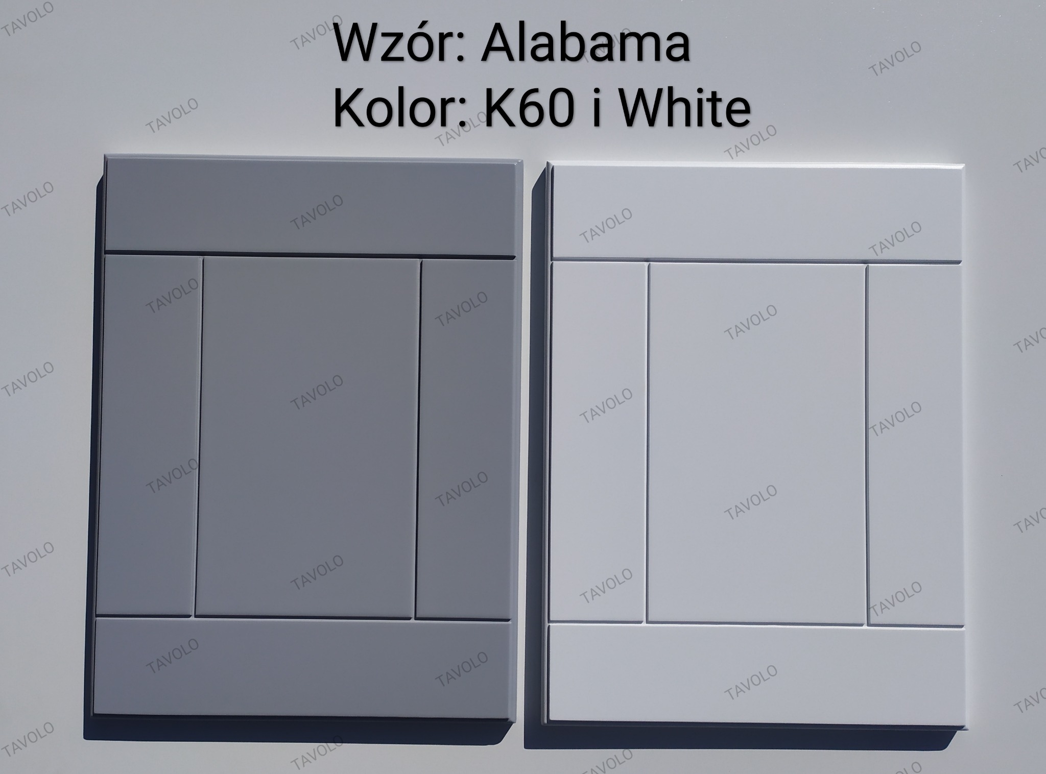 Dwa fronty meblowe w kolorach szarym (K60) i białym, wzór Alabama, o prostokątnych panelach.