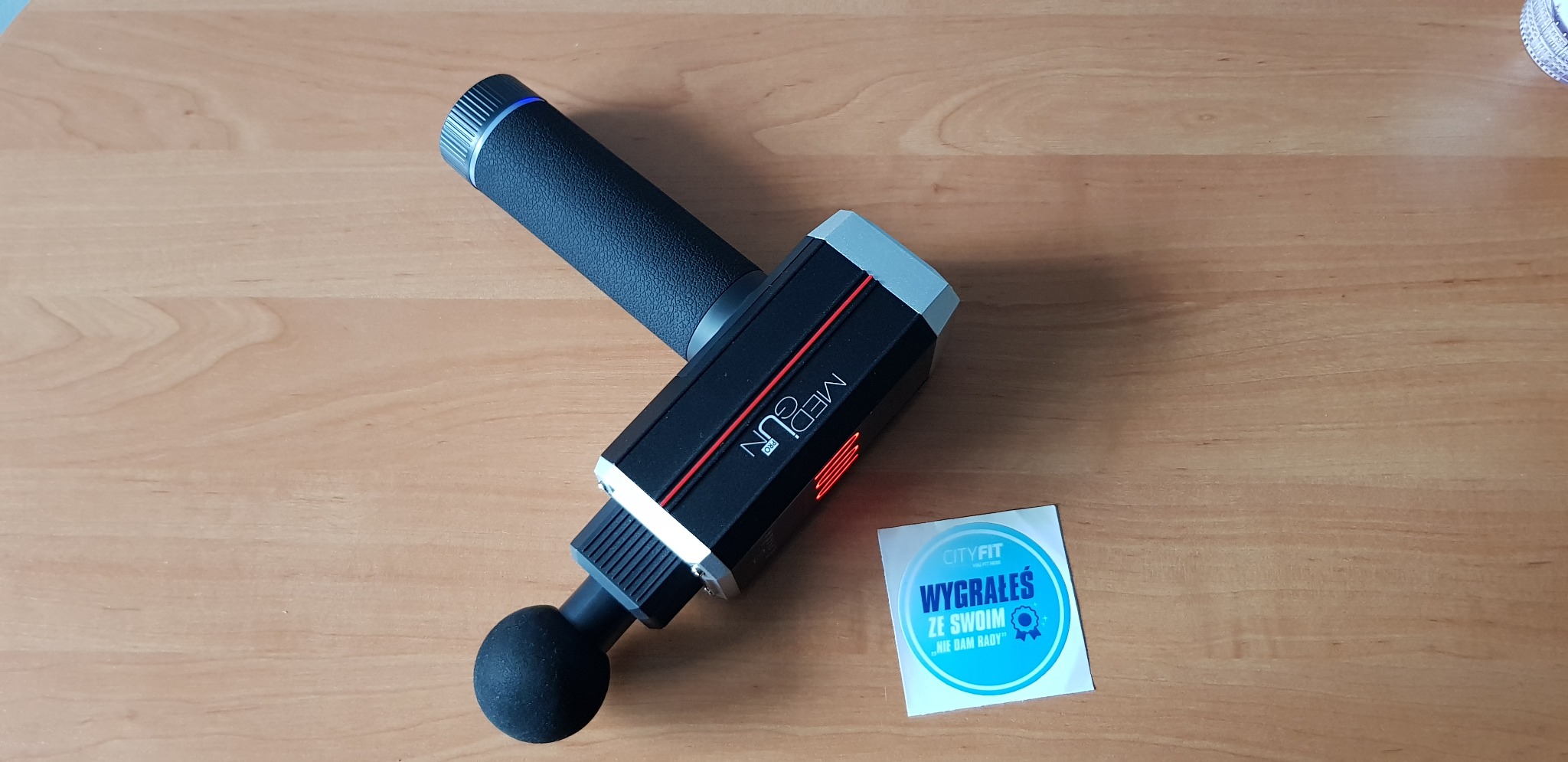 Pistolet do masażu, świetny po treningu, by zniwelować ewentualne 'zakwasy'.