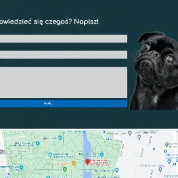 Formularz kontaktowy z polami na imię, adres e-mail i wiadomość, ozdobiony szarymi odciskami łap na ciemnozielonym tle i portretem mopsa w prawym górnym rogu, mapa z lokalizacją Pałacu na Wyspie...