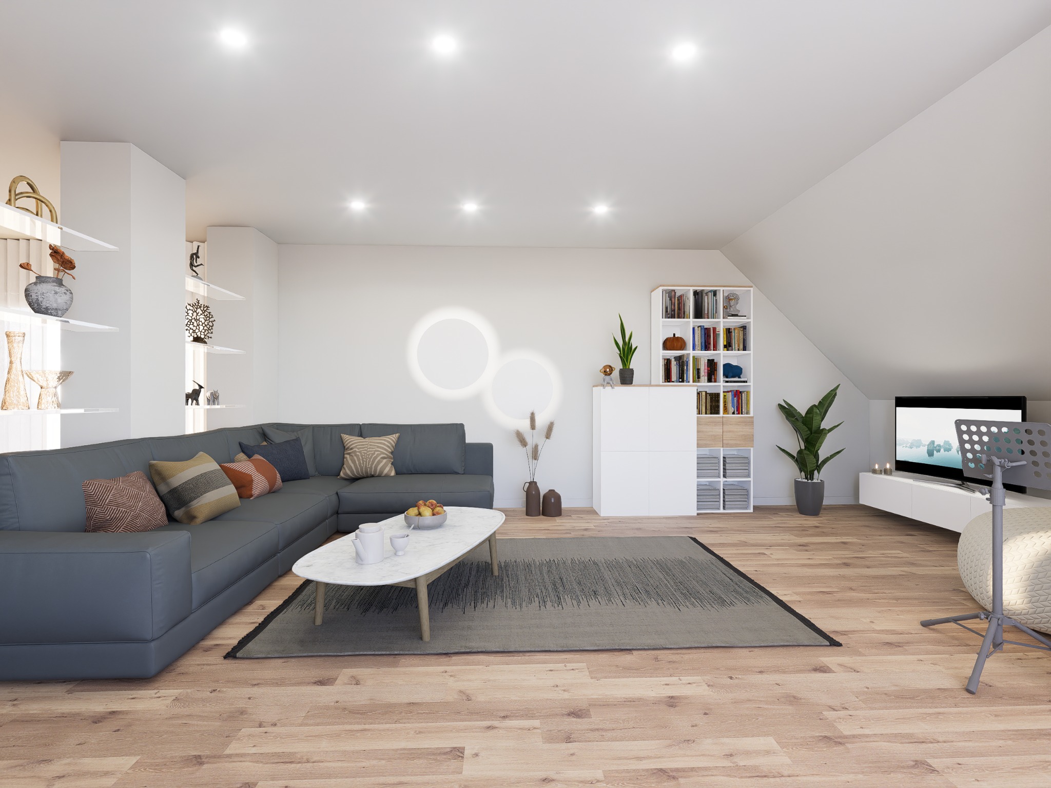 Jasne, przestronne poddasze z szarą sofą narożną, marmurowym stolikiem kawowym, drewnianą podłogą i regałem na książki, oświetlone punktowymi lampami sufitowymi. Na stoliku owoce w miseczce. W tle...