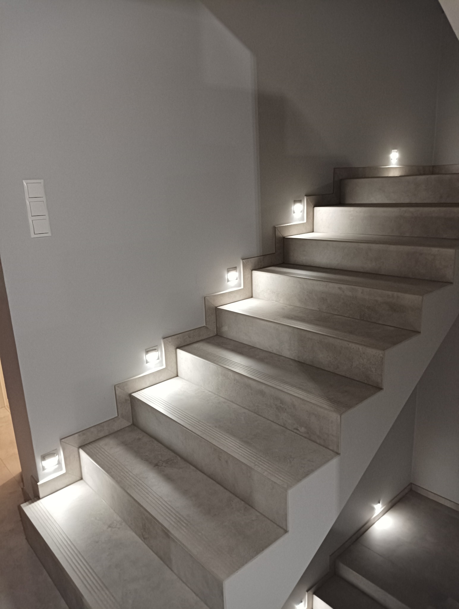 Oświetlenie schodów