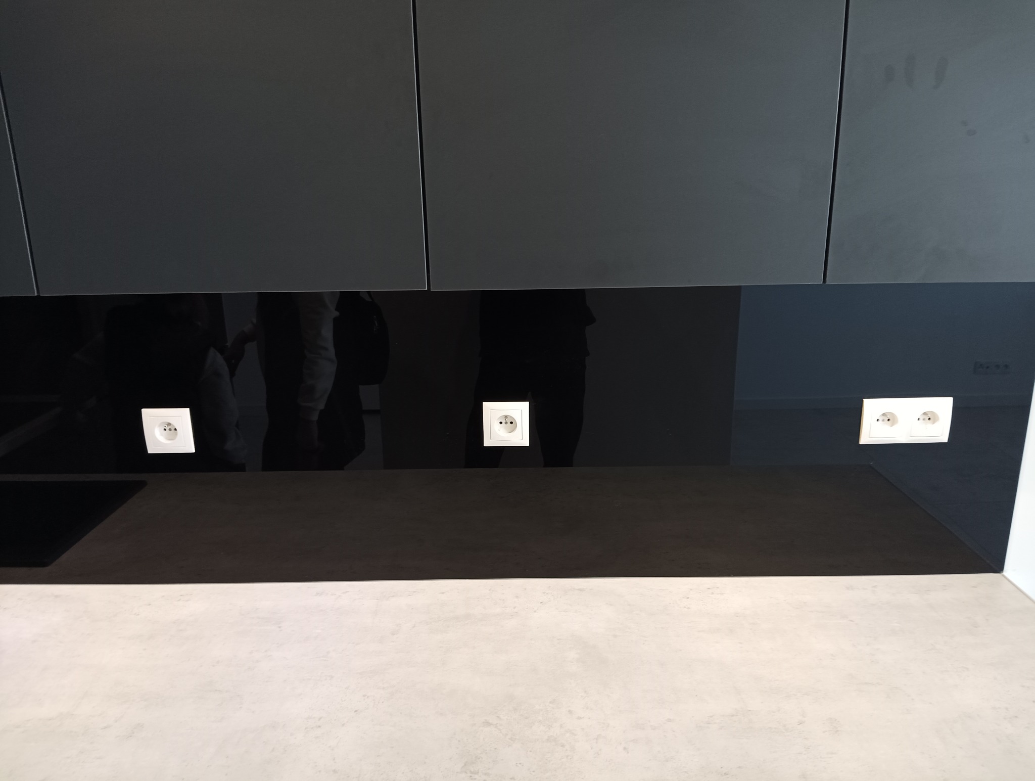 Montaż osprzętu elektrycznego