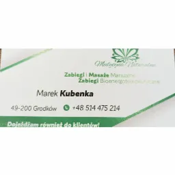 Wizytówka firmy oferującej zabiegi manualne i bioenergoterapeutyczne, z adresem i numerem telefonu.