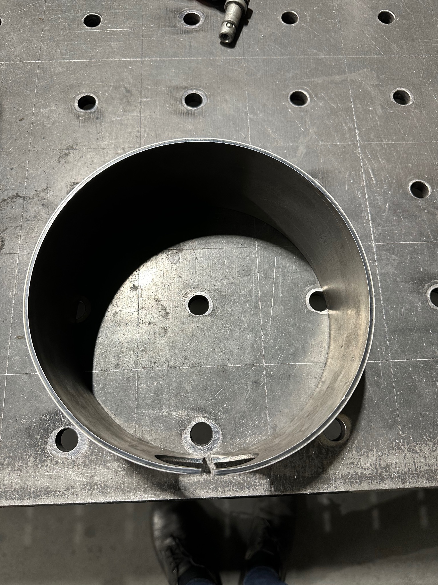 Cięcie laserowe / walcowanie blachy - Mosqito Metal Design Stanisław Dolny