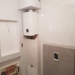 Efekt końcowy zabudowy rur i pieca. 