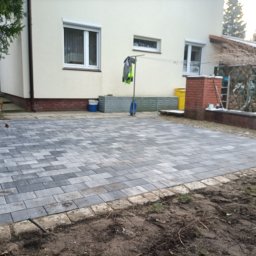 Układanie kostki brukowej Sława 3