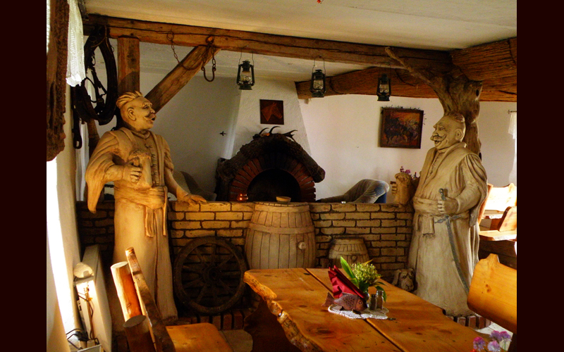 Wystrój wnetrz dekoracje rzeźbiarskie rzeźba