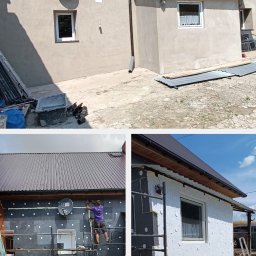 Marcin Skrętkowicz Usługi Ogólnobudowlane - Dom jednorodzinny w trakcie ocieplania styropianem, widoczne rusztowanie, pracownik w fioletowej koszulce mocujący płyty, fragment elewacji po ociepleniu i położeniu tynku.