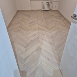 Układanie paneli Klikuszowa 4